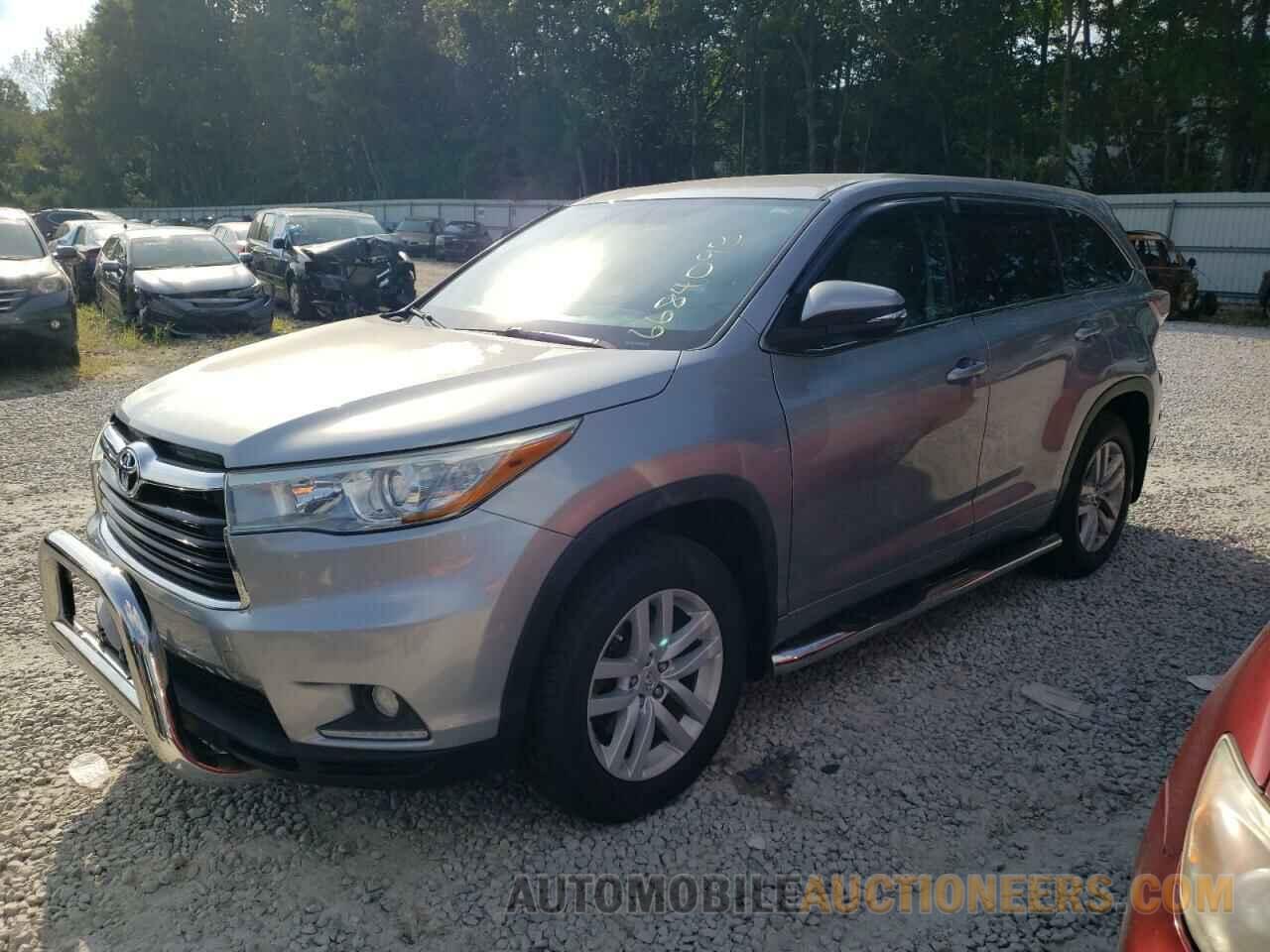 5TDBKRFH9FS123483 TOYOTA HIGHLANDER 2015