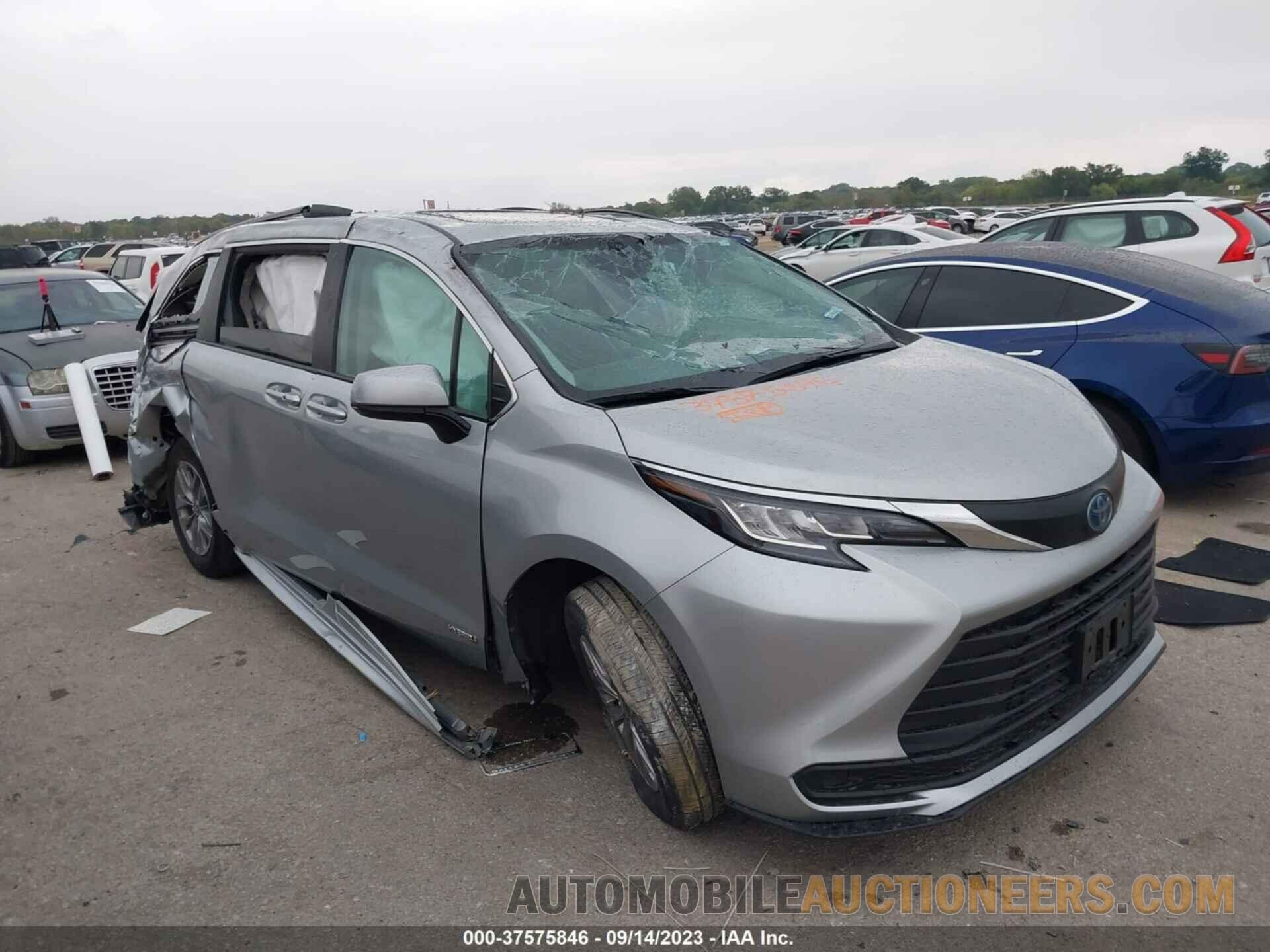 5TDBRKEC5MS066608 TOYOTA SIENNA 2021