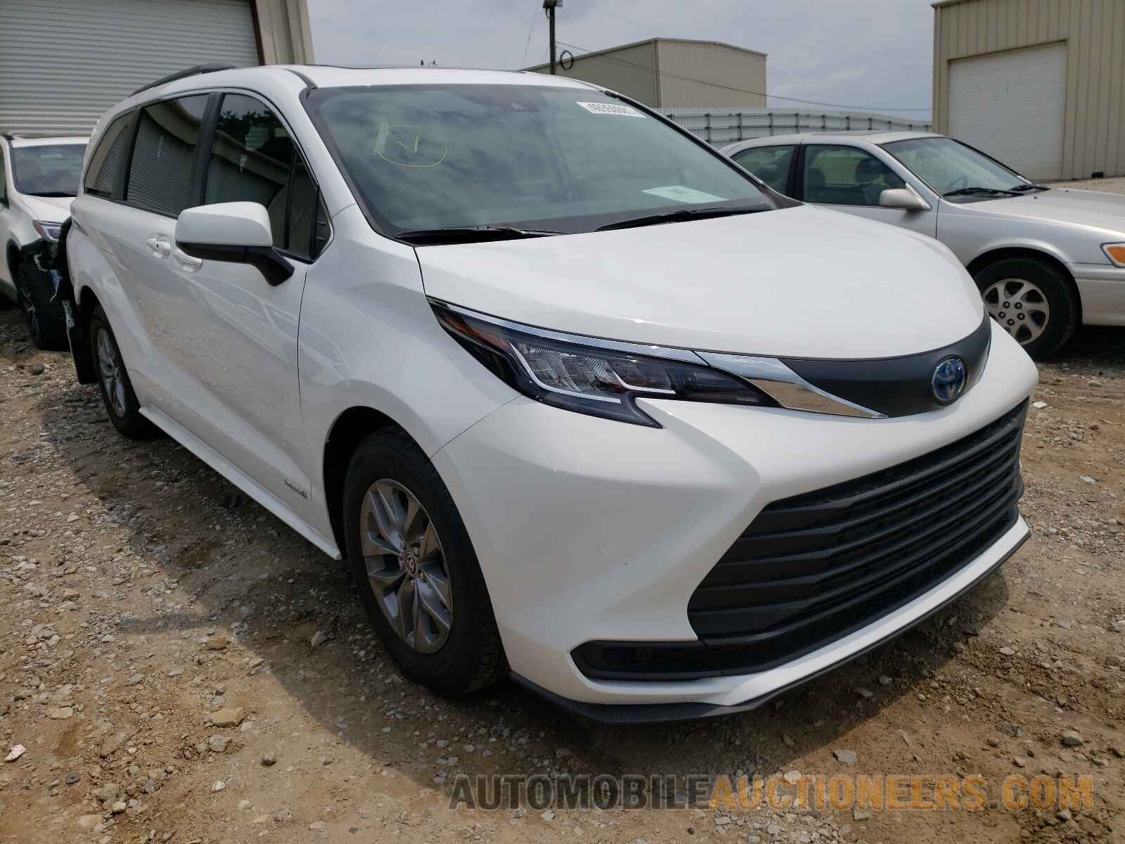 5TDBSKFC8MS020449 TOYOTA SIENNA 2021