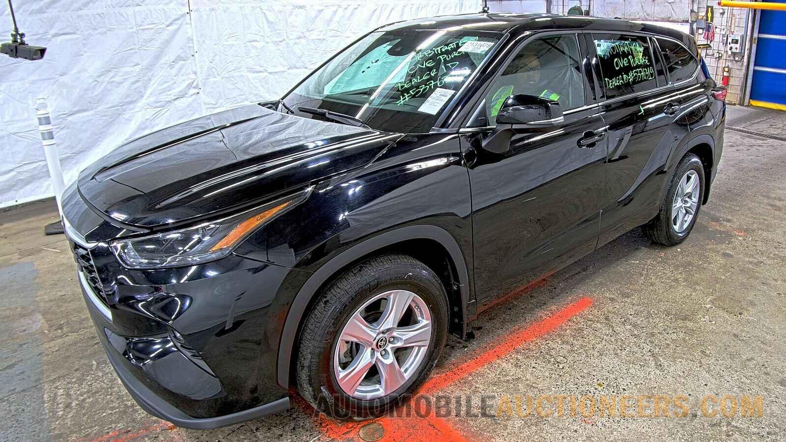 5TDBZRBH8NS202482 Toyota Highlander 2022