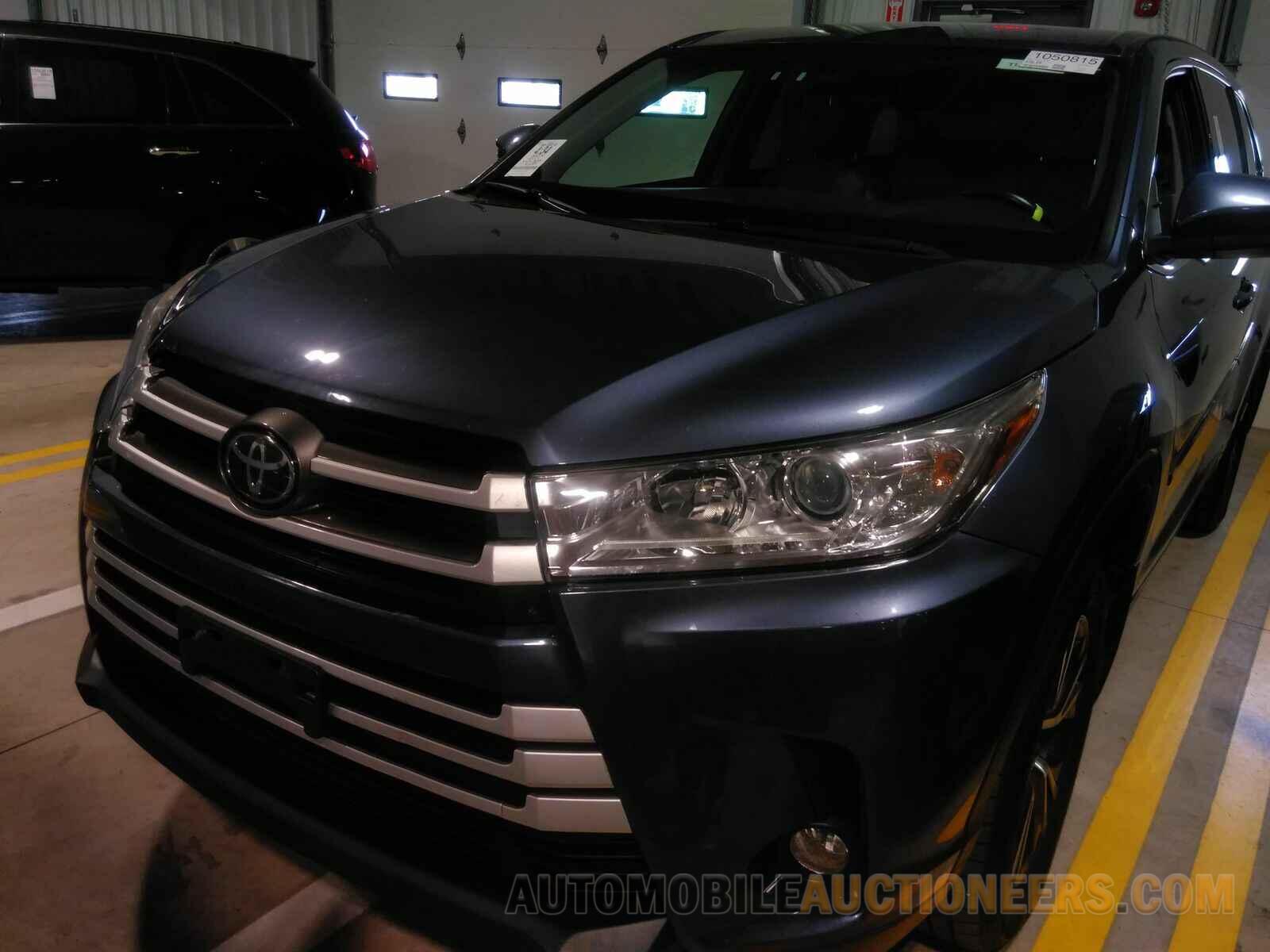 5TDBZRFH0HS465080 Toyota Highlander 2017