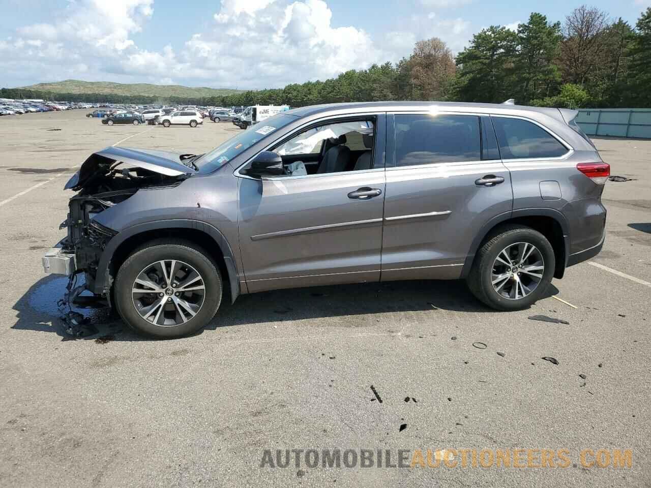 5TDBZRFH0HS472580 TOYOTA HIGHLANDER 2017