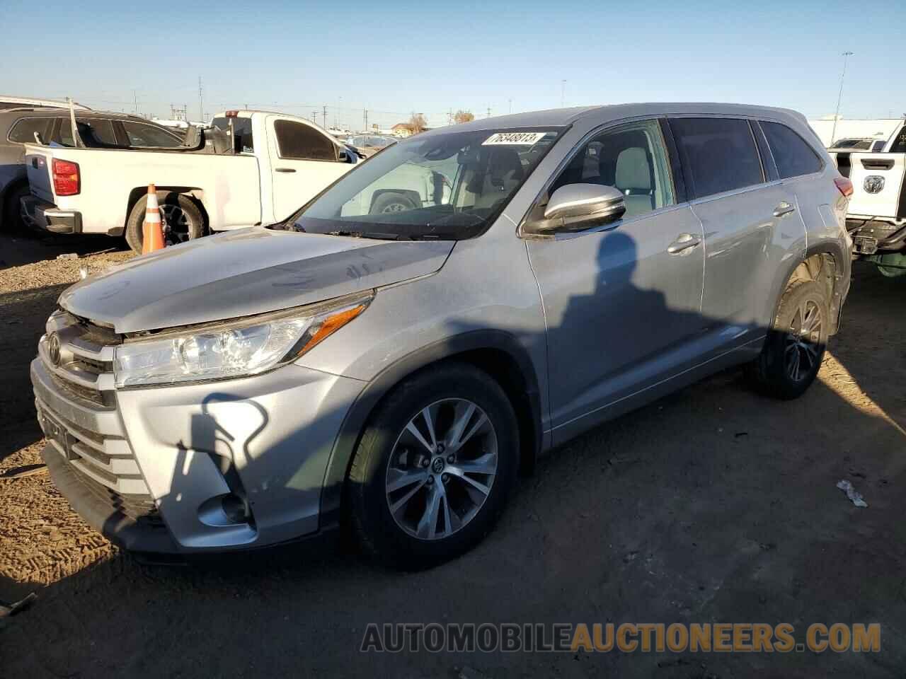 5TDBZRFH0JS495895 TOYOTA HIGHLANDER 2018