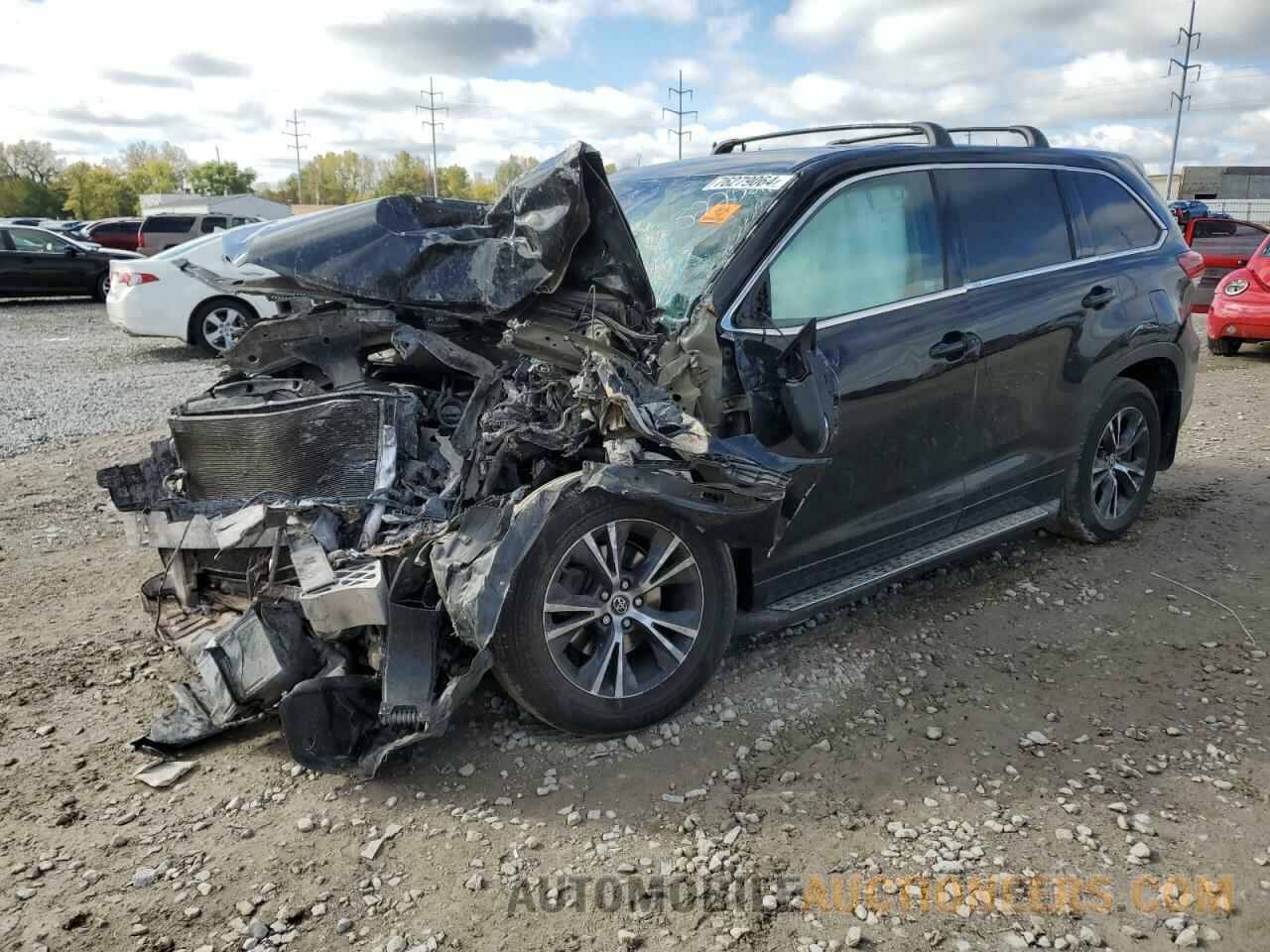 5TDBZRFH0JS822327 TOYOTA HIGHLANDER 2018