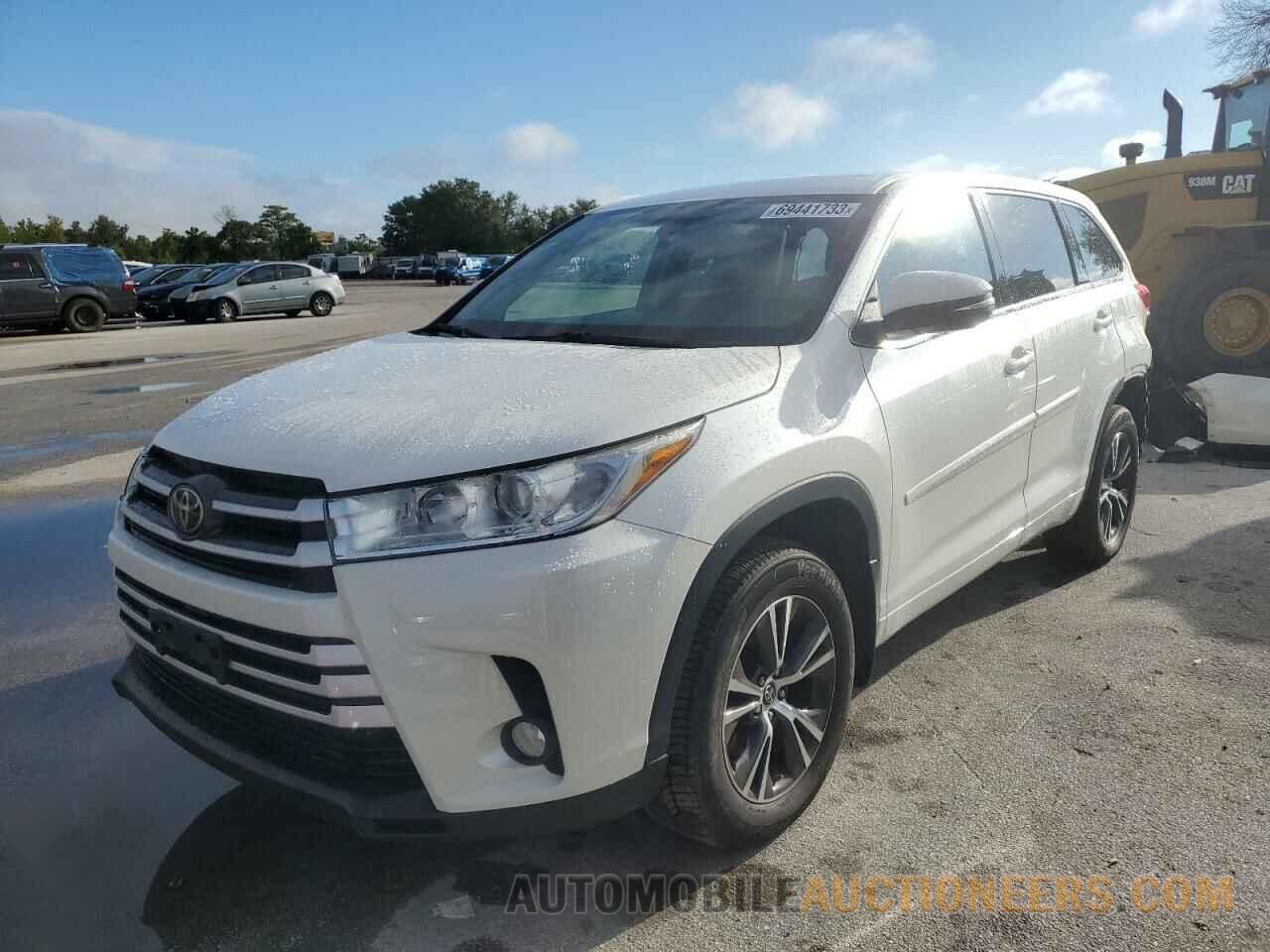 5TDBZRFH0JS865422 TOYOTA HIGHLANDER 2018