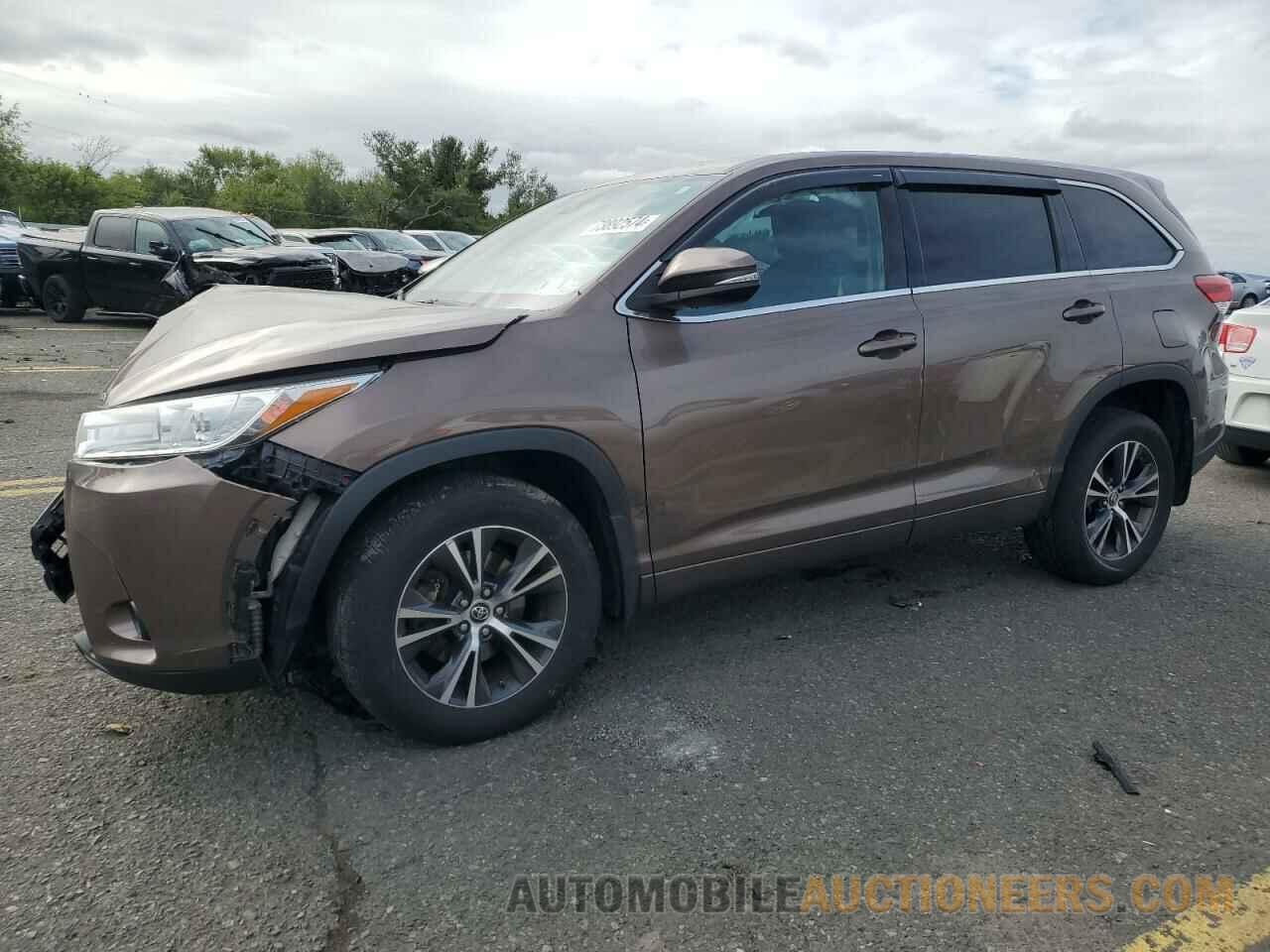 5TDBZRFH1JS856101 TOYOTA HIGHLANDER 2018