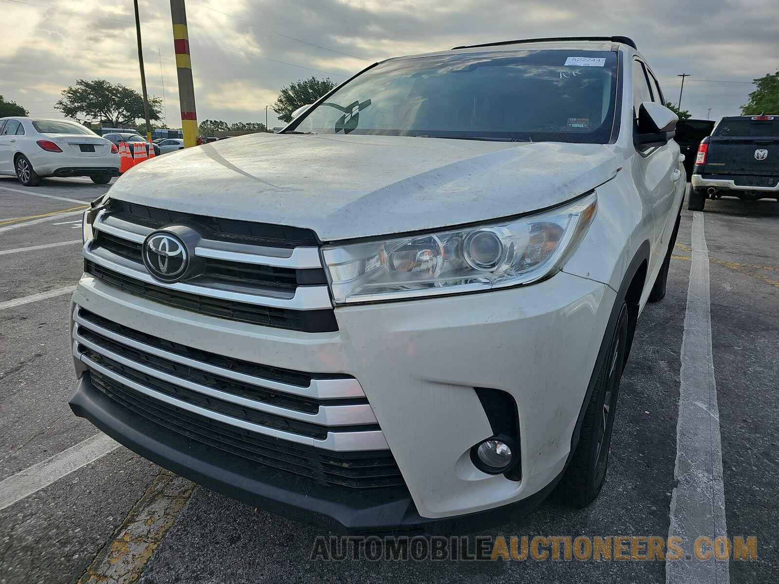 5TDBZRFH2HS361609 Toyota Highlander 2017