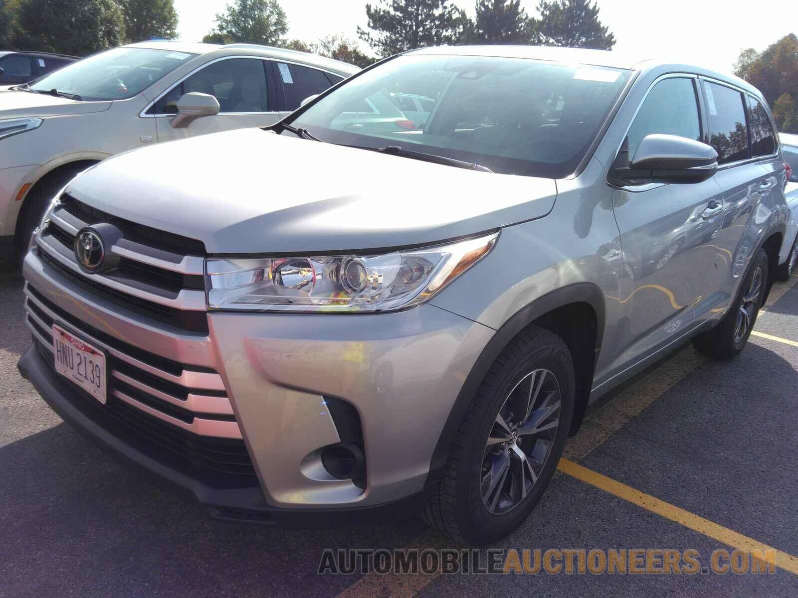 5TDBZRFH2JS885106 Toyota Highlander 2018