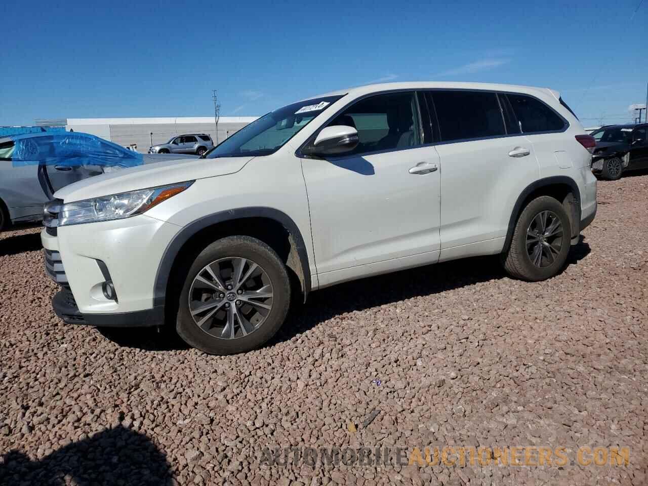 5TDBZRFH2JS900400 TOYOTA HIGHLANDER 2018