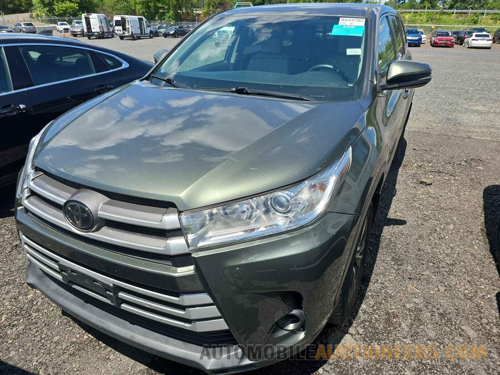 5TDBZRFH2KS918252 Toyota Highlander 2019