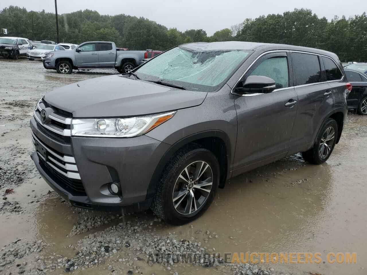 5TDBZRFH3JS802718 TOYOTA HIGHLANDER 2018