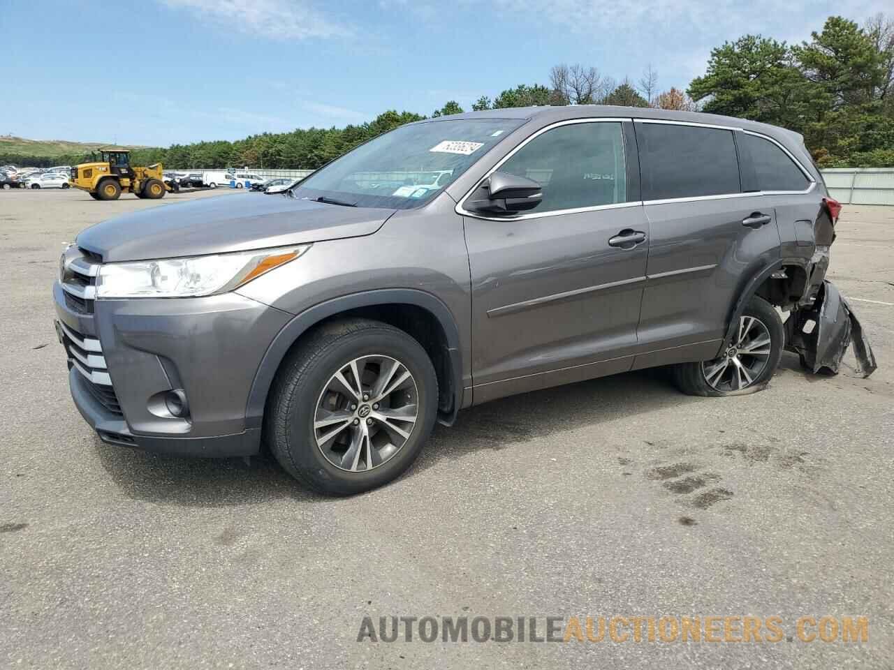 5TDBZRFH3JS820636 TOYOTA HIGHLANDER 2018