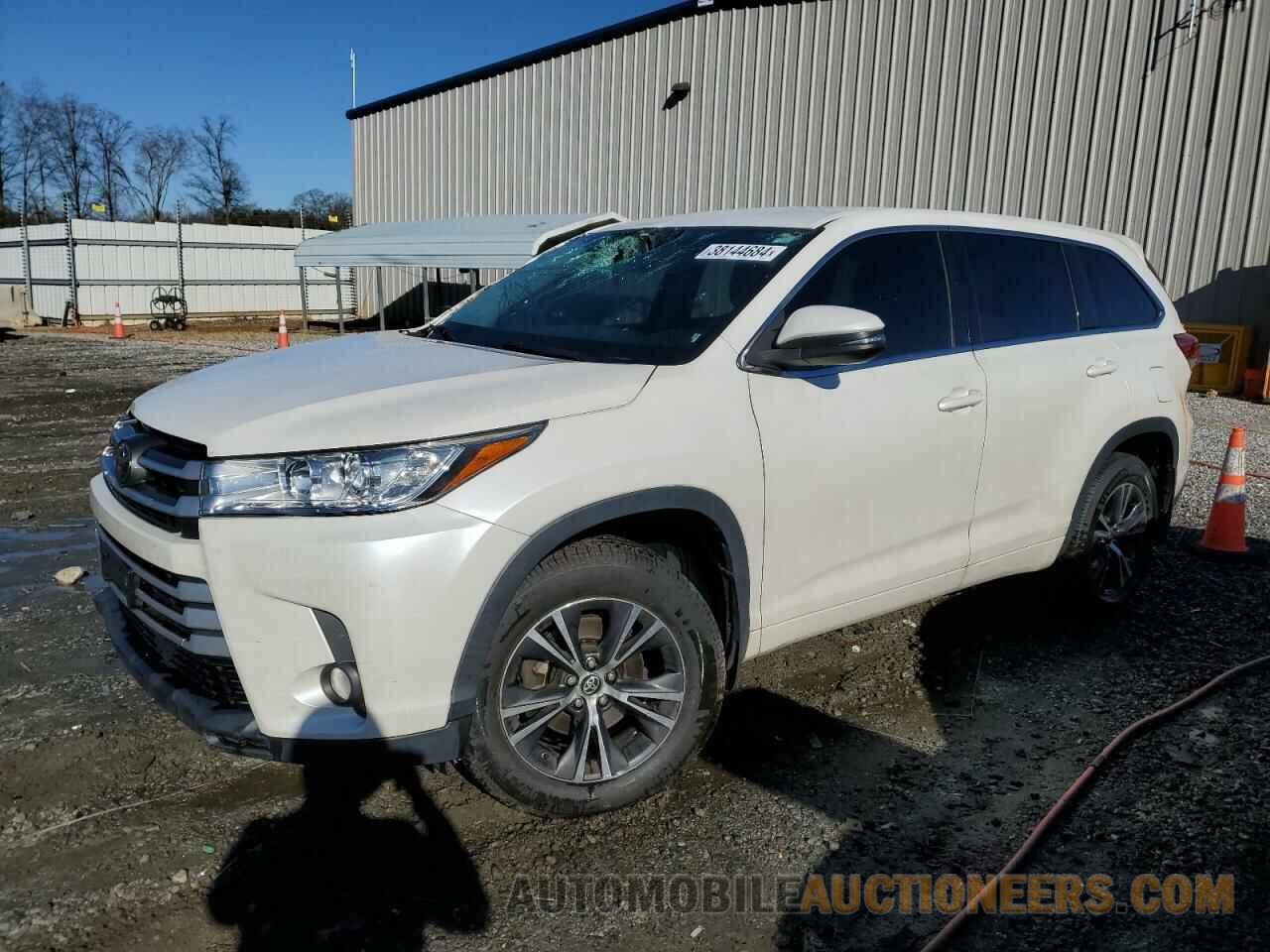 5TDBZRFH3JS899872 TOYOTA HIGHLANDER 2018