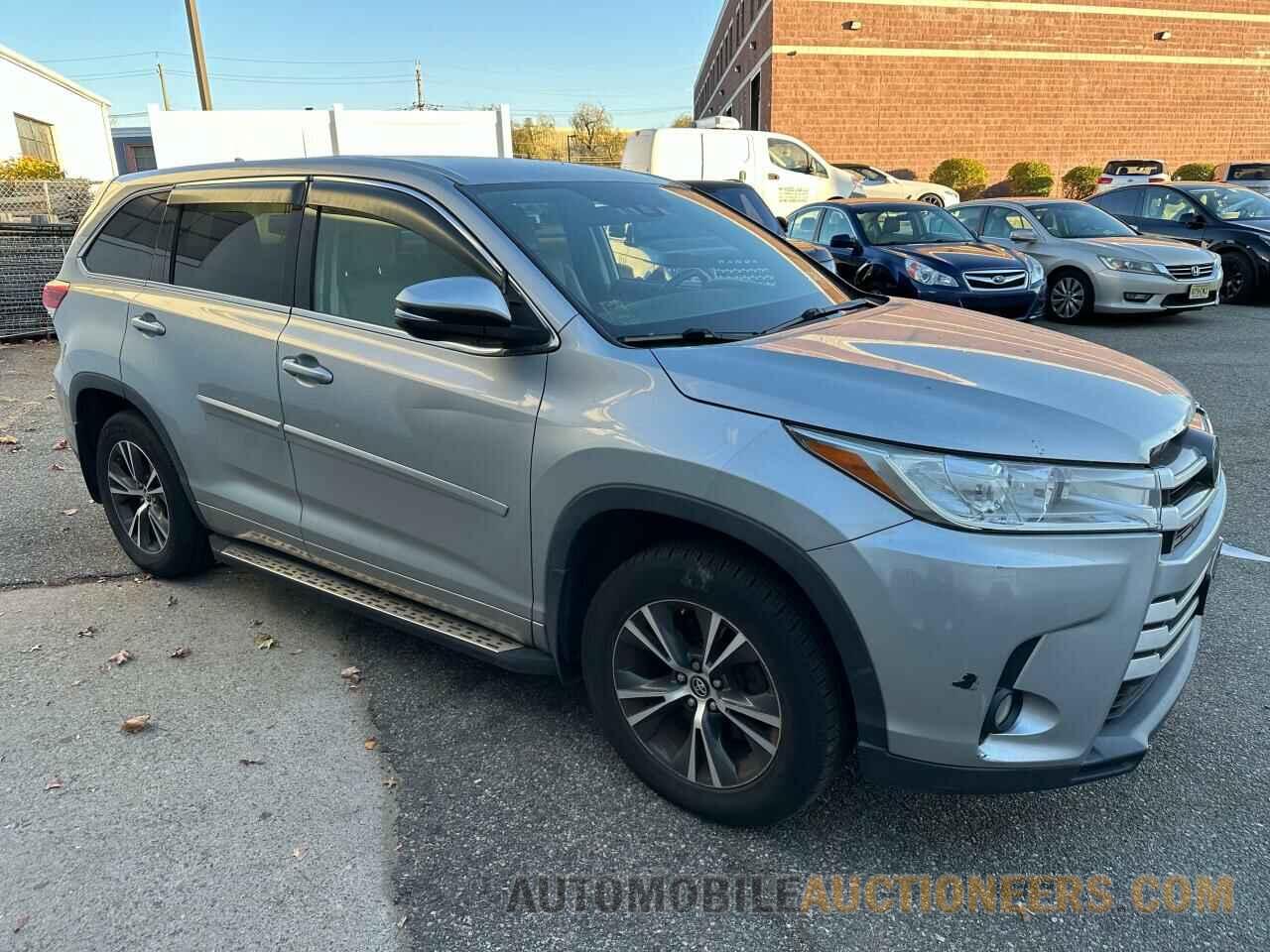 5TDBZRFH4HS358517 TOYOTA HIGHLANDER 2017