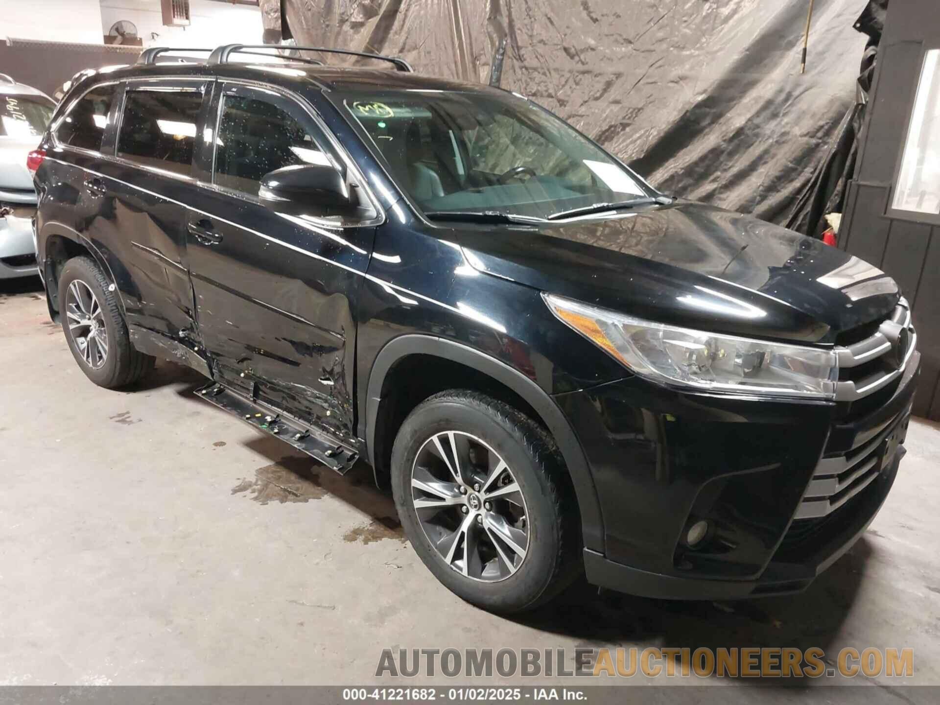 5TDBZRFH4JS820340 TOYOTA HIGHLANDER 2018