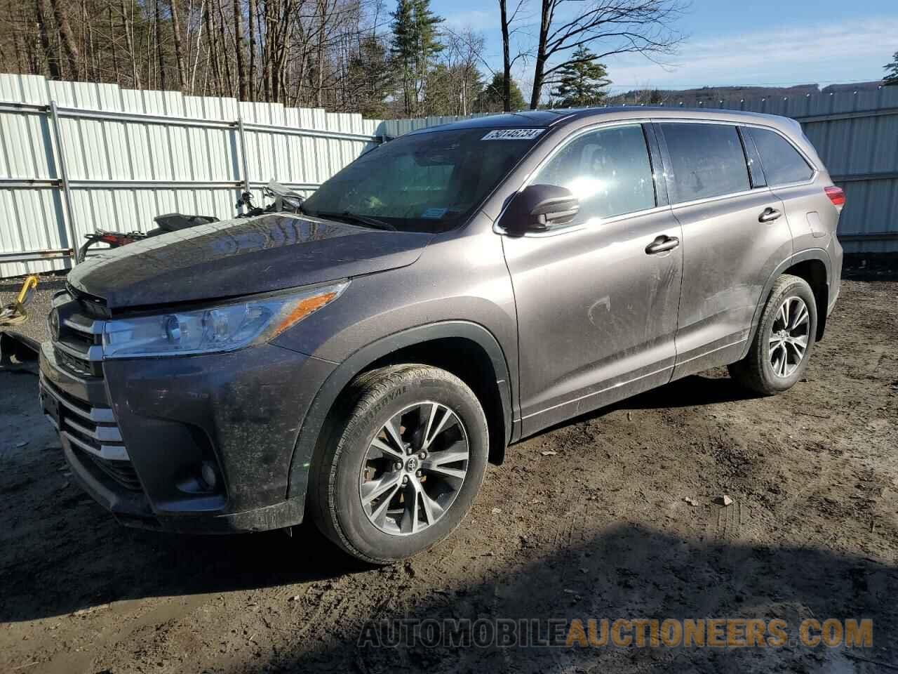 5TDBZRFH5HS381272 TOYOTA HIGHLANDER 2017