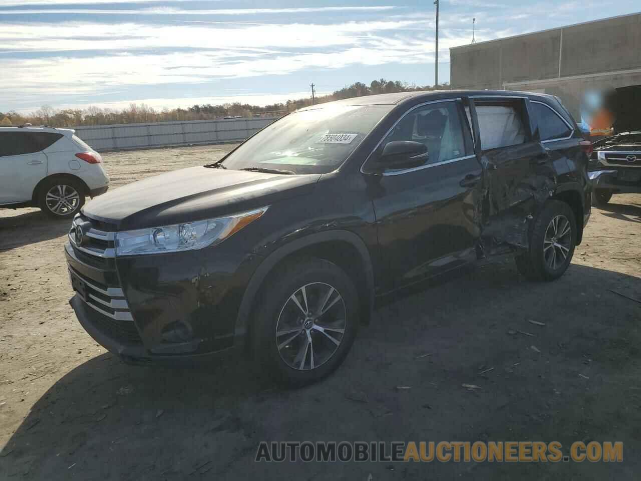 5TDBZRFH5JS499358 TOYOTA HIGHLANDER 2018