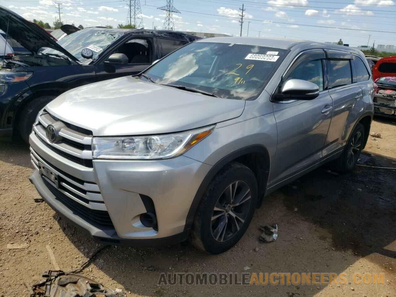 5TDBZRFH5JS808696 TOYOTA HIGHLANDER 2018