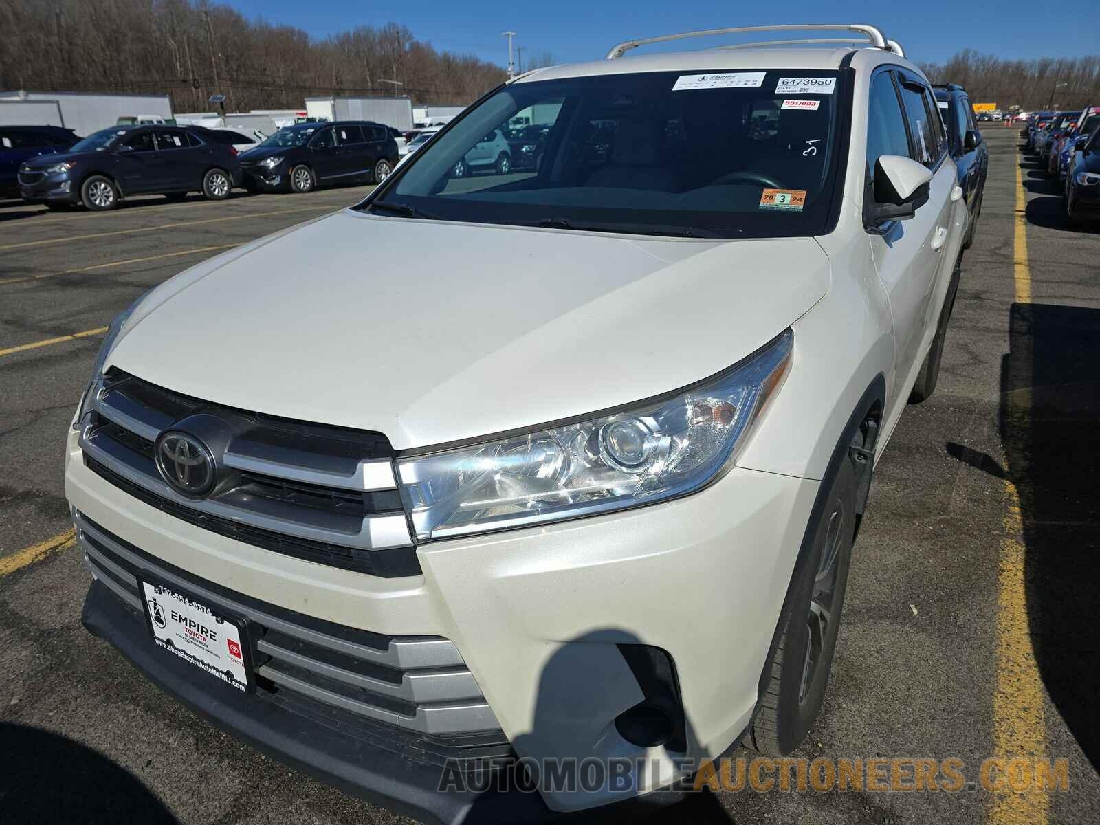 5TDBZRFH6HS388988 Toyota Highlander 2017