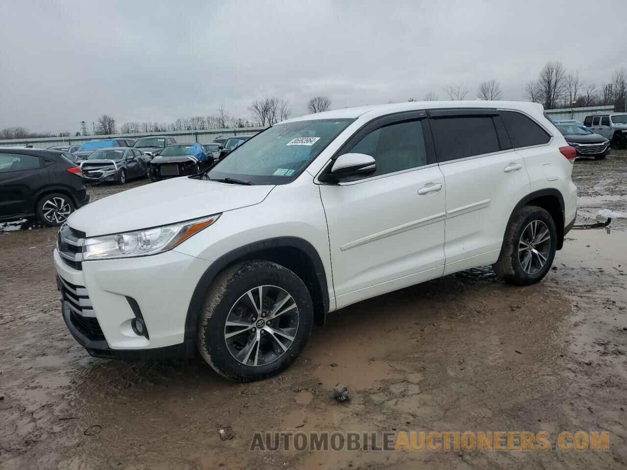 5TDBZRFH6JS863898 TOYOTA HIGHLANDER 2018