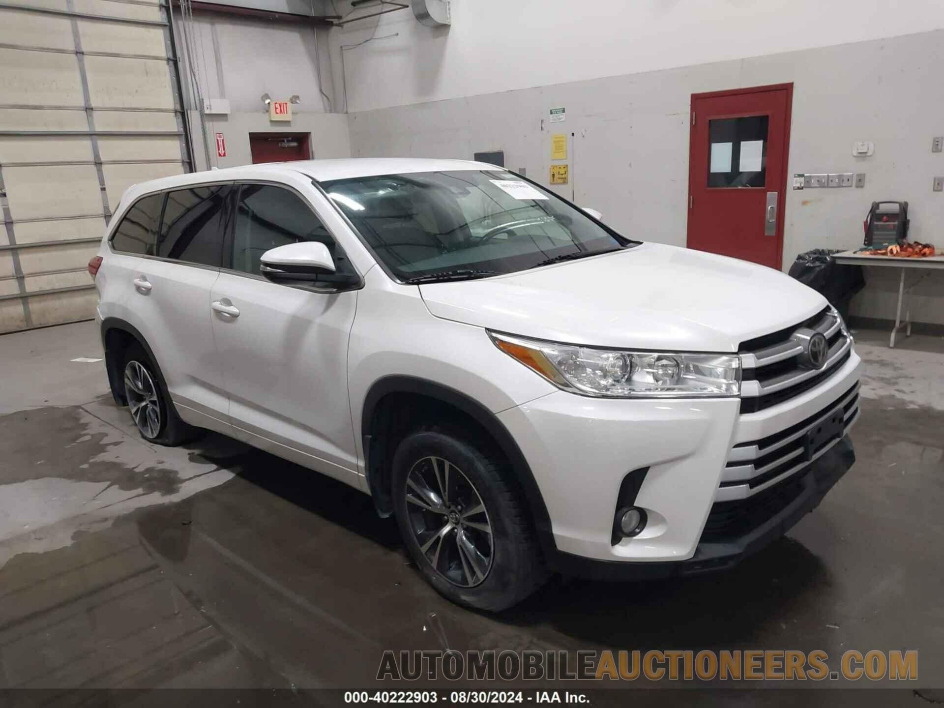 5TDBZRFH8JS852644 TOYOTA HIGHLANDER 2018