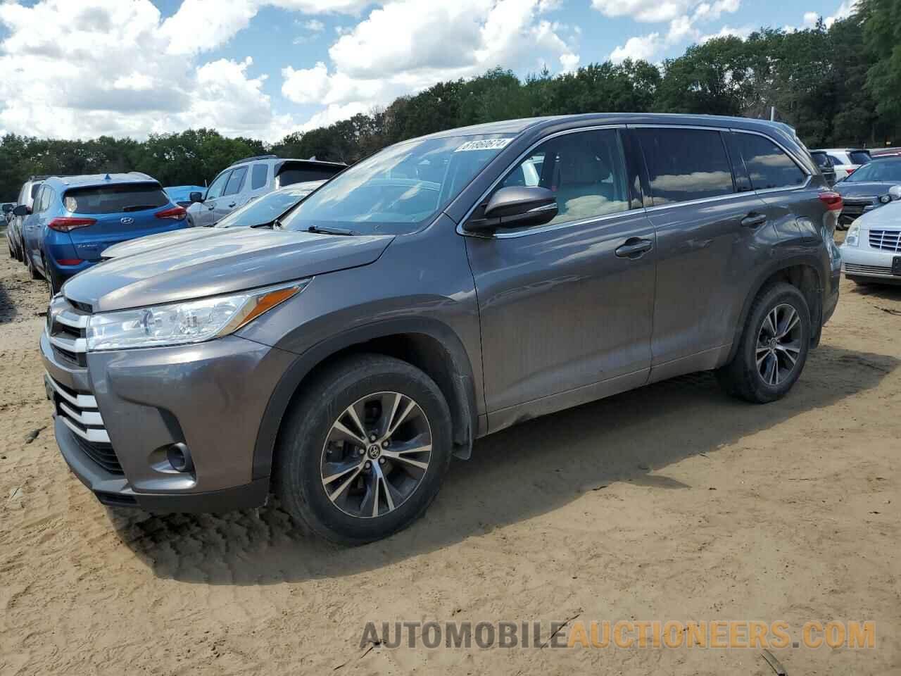 5TDBZRFH8JS889726 TOYOTA HIGHLANDER 2018