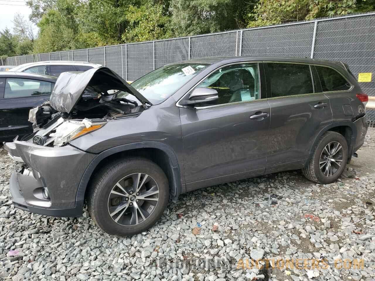 5TDBZRFH8JS893324 TOYOTA HIGHLANDER 2018