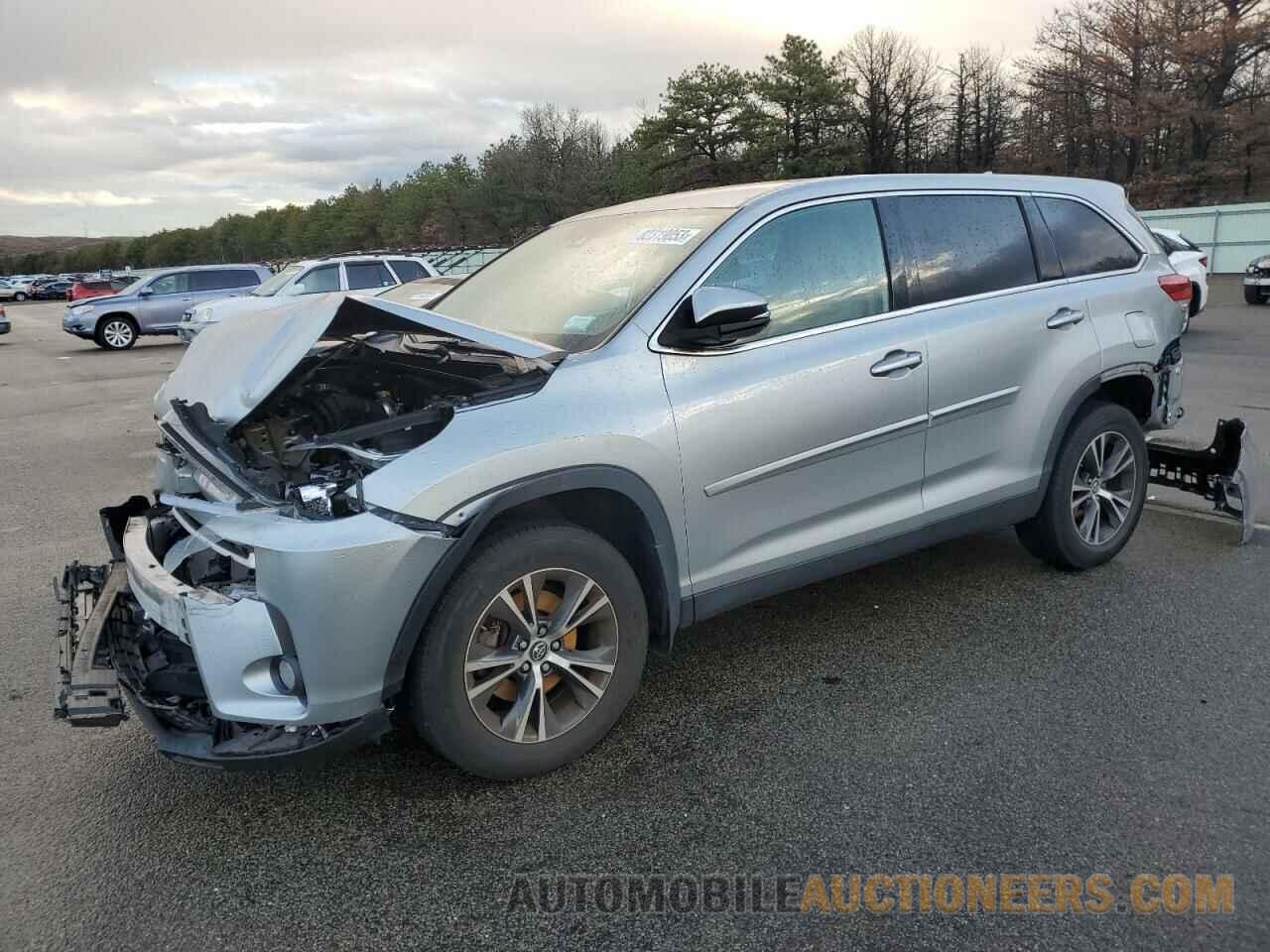 5TDBZRFH8KS945276 TOYOTA HIGHLANDER 2019