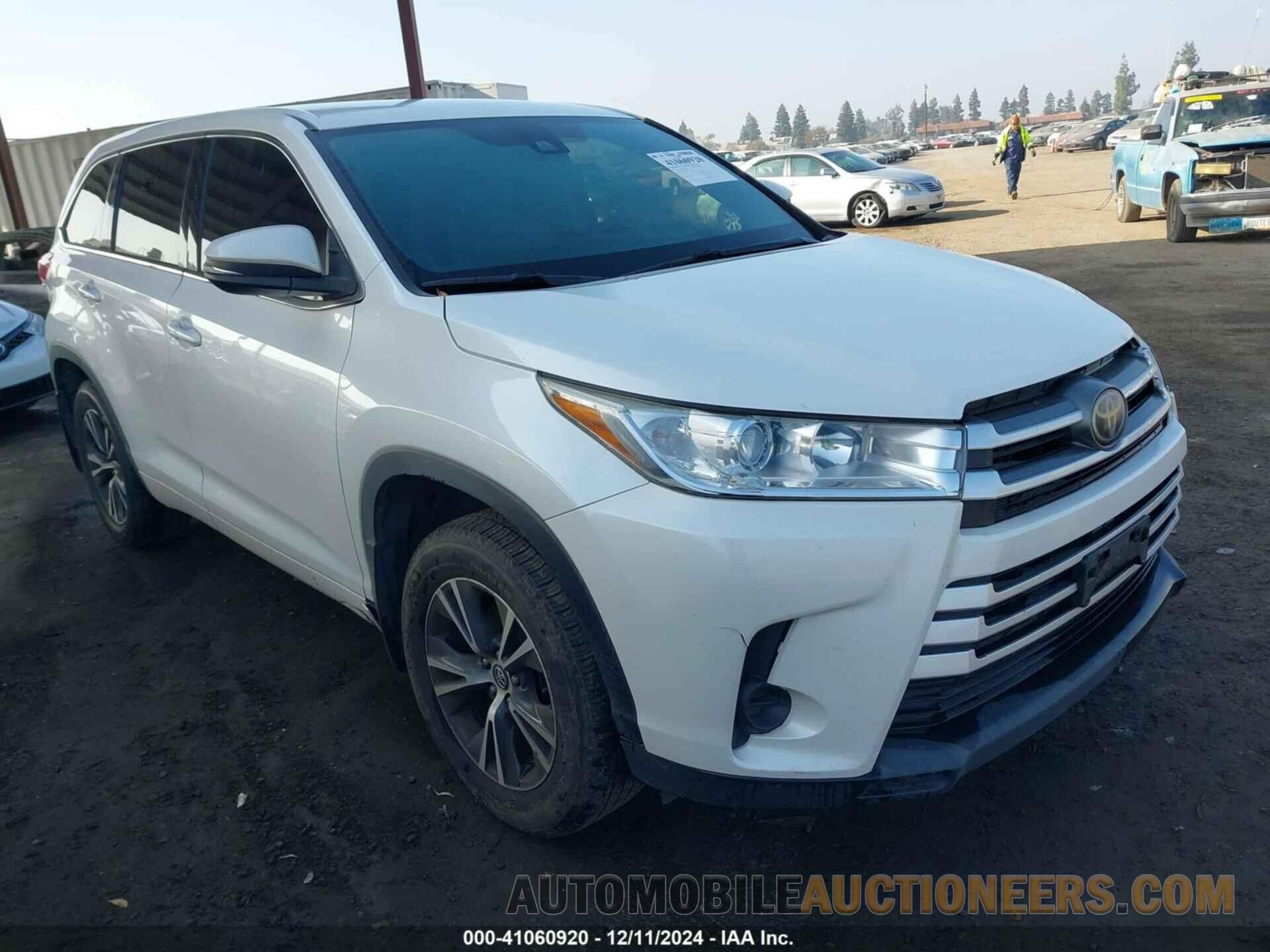 5TDBZRFH9HS429033 TOYOTA HIGHLANDER 2017