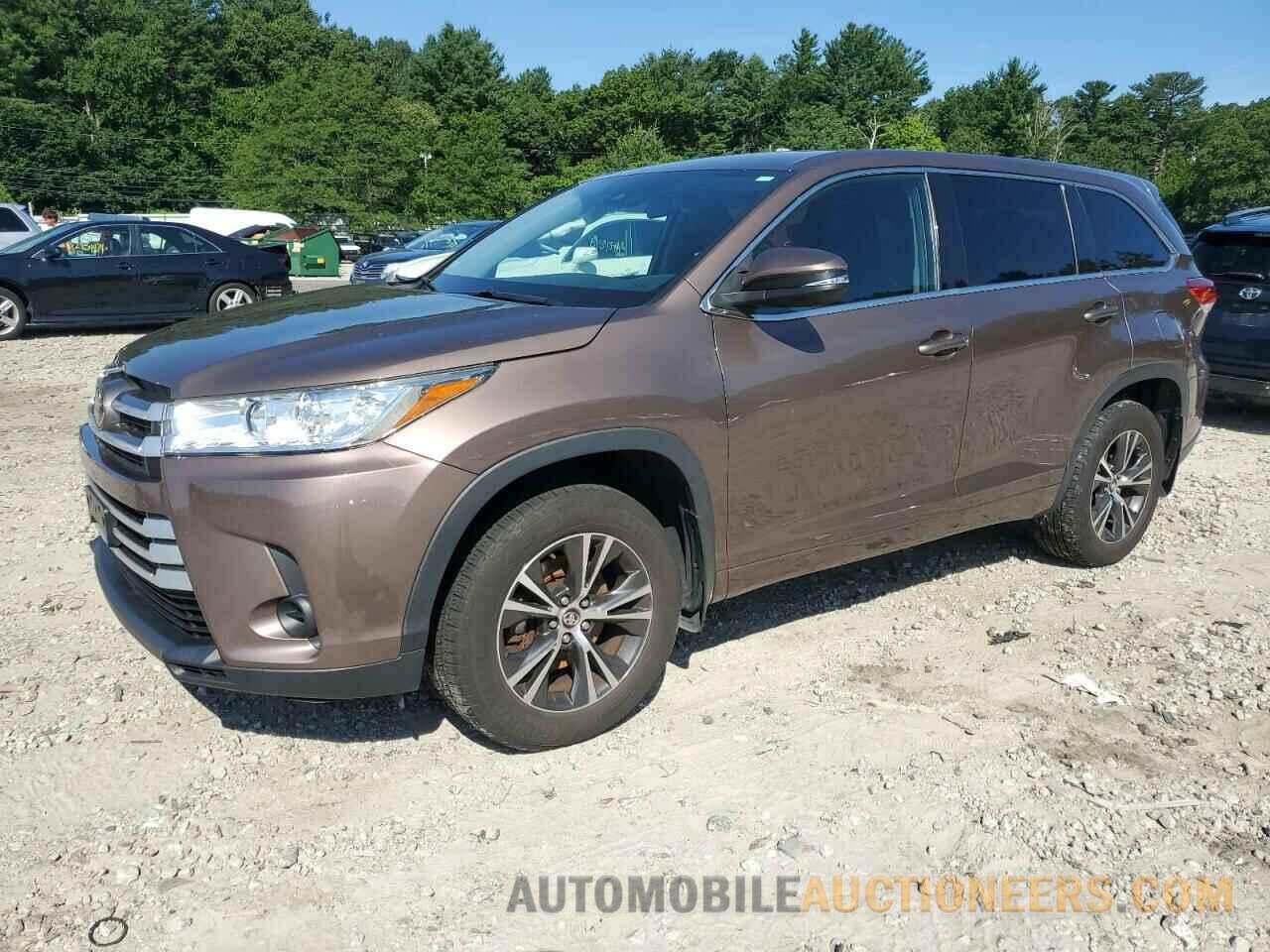 5TDBZRFH9JS810516 TOYOTA HIGHLANDER 2018