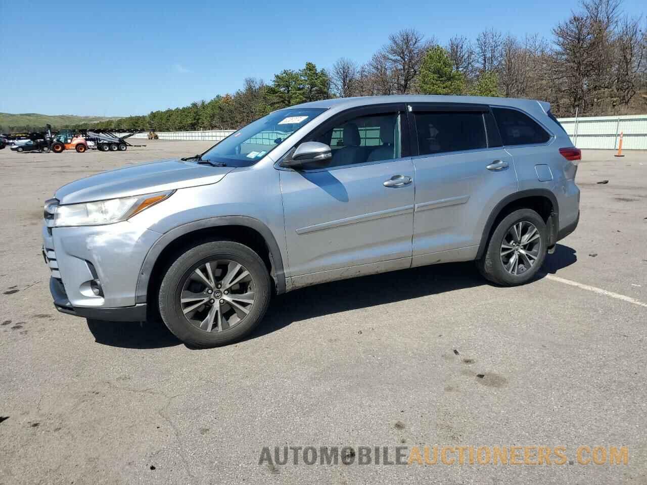 5TDBZRFH9JS870960 TOYOTA HIGHLANDER 2018