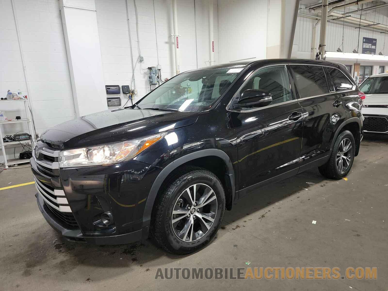 5TDBZRFH9KS729601 Toyota Highlander 2019