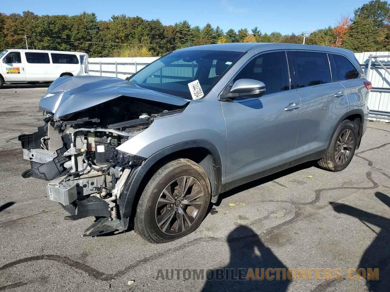 5TDBZRFH9KS961258 TOYOTA HIGHLANDER 2019