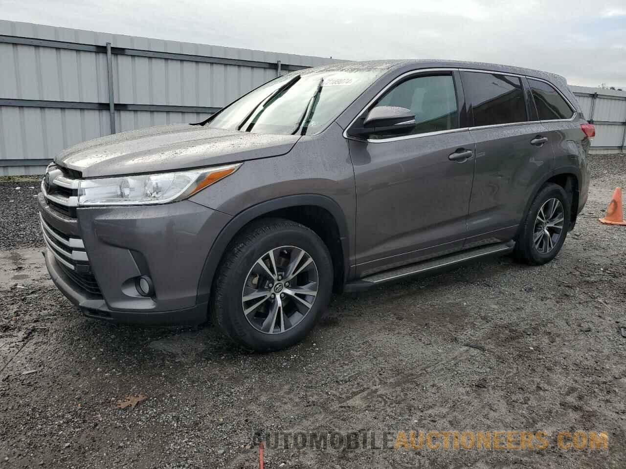 5TDBZRFHXHS376889 TOYOTA HIGHLANDER 2017