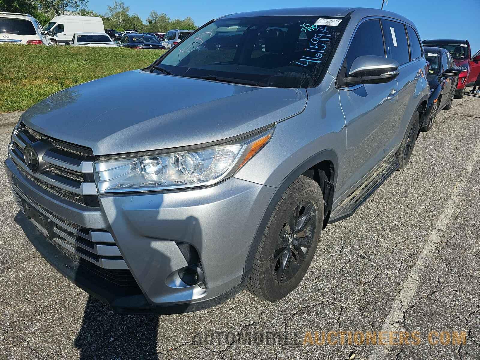 5TDBZRFHXHS461599 Toyota Highlander 2017