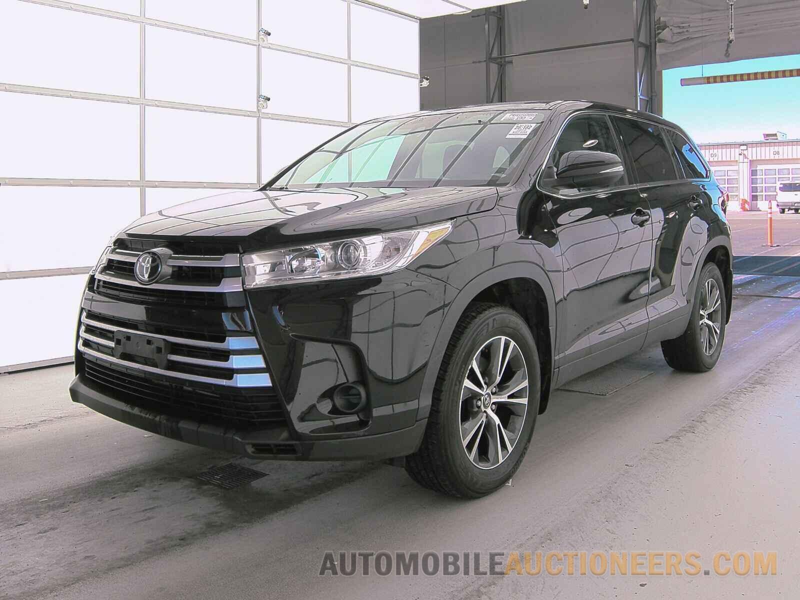 5TDBZRFHXKS714444 Toyota Highlander 2019