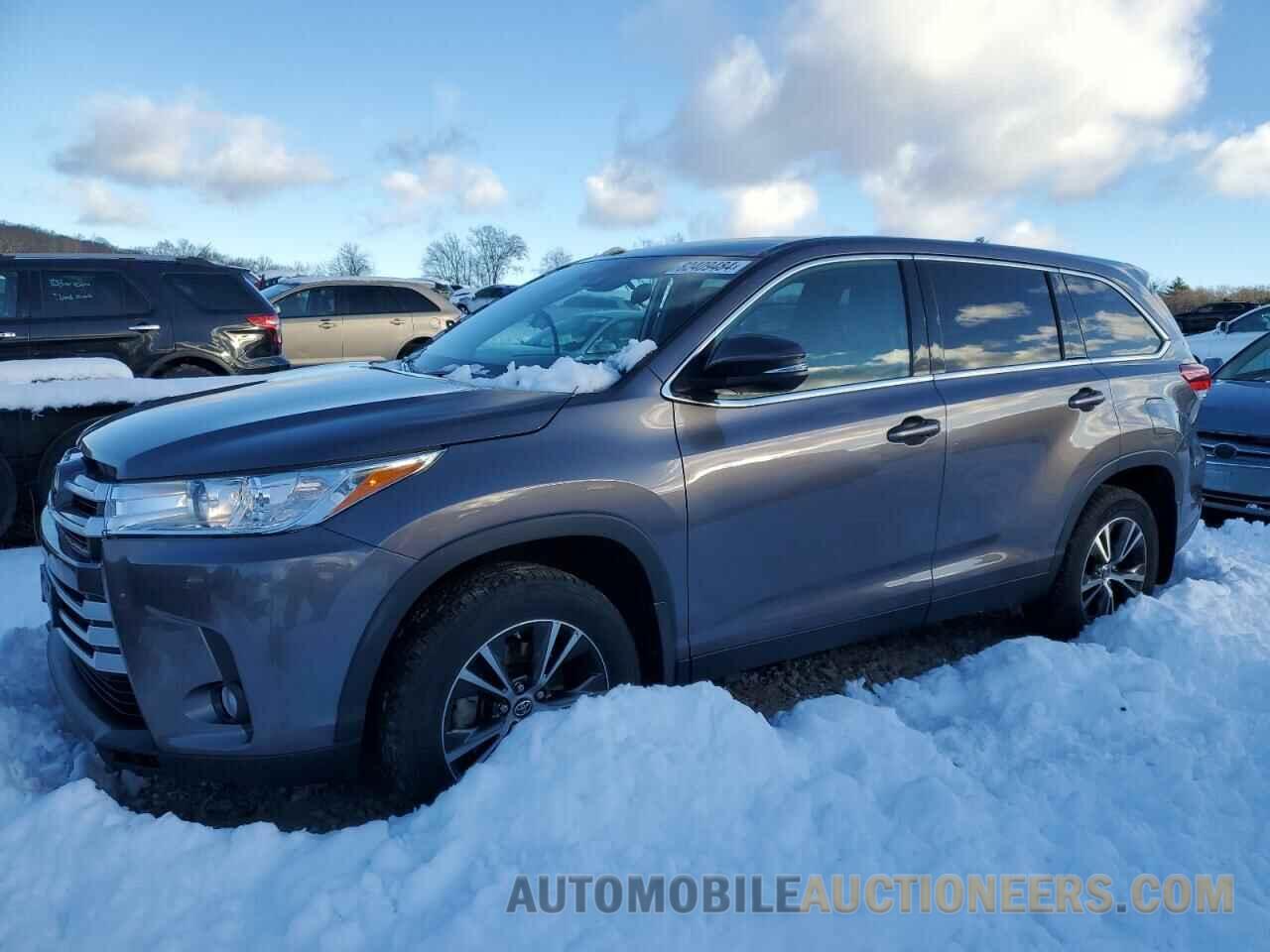 5TDBZRFHXKS949913 TOYOTA HIGHLANDER 2019