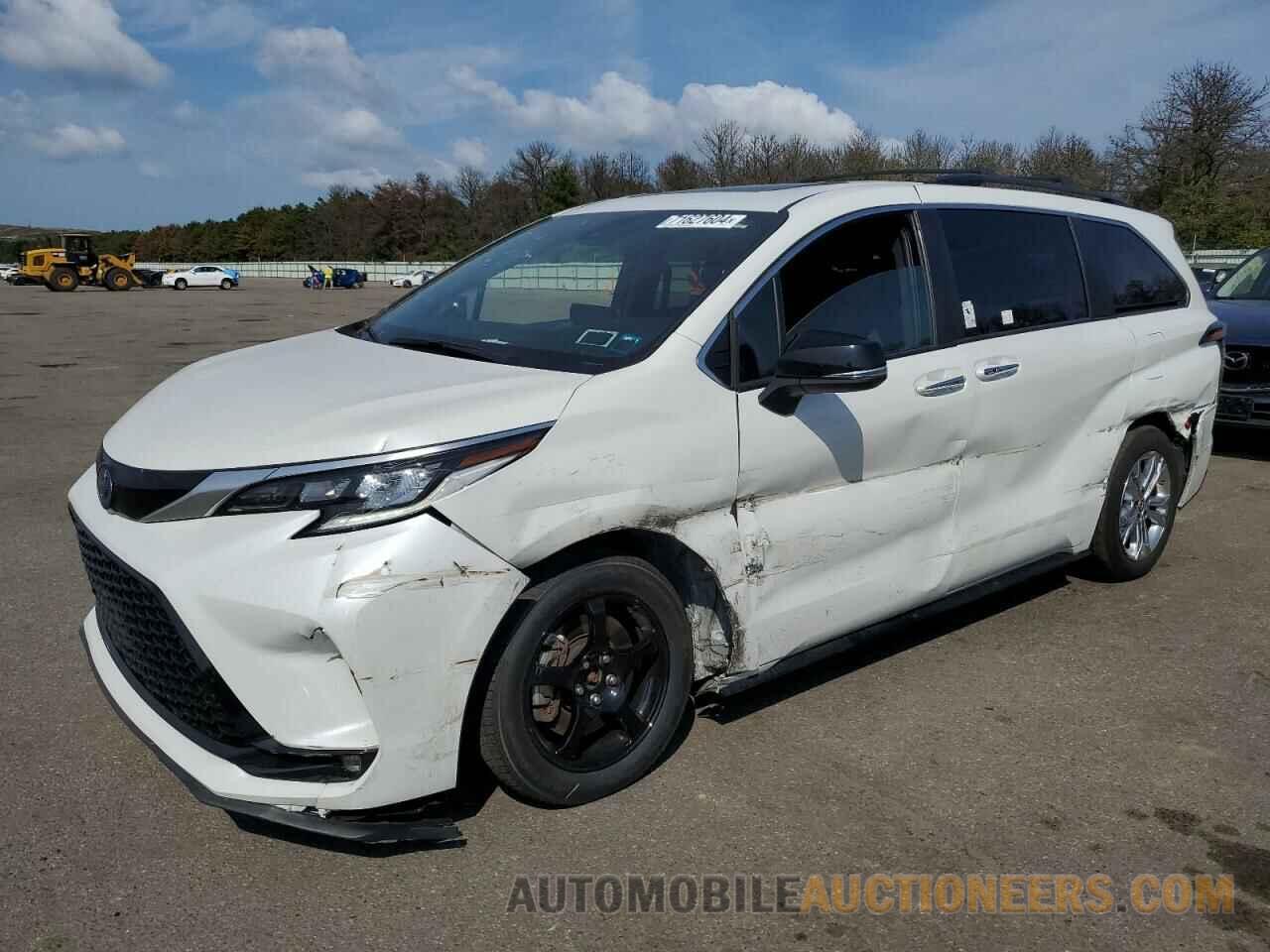 5TDCSKFC6PS083719 TOYOTA SIENNA 2023