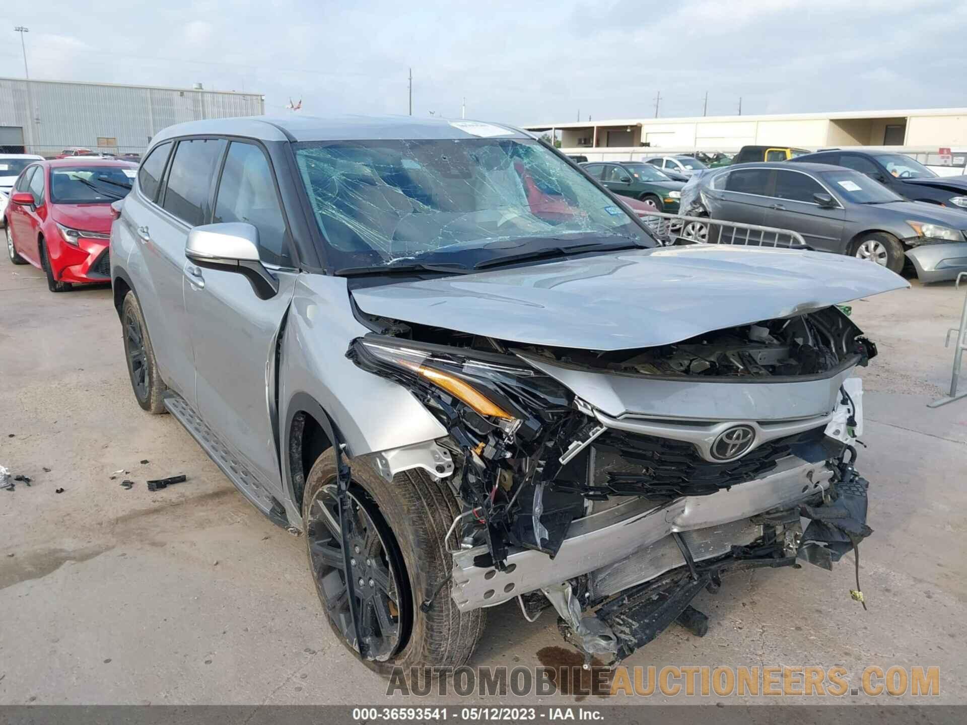 5TDCZRAH4NS112798 TOYOTA HIGHLANDER 2022