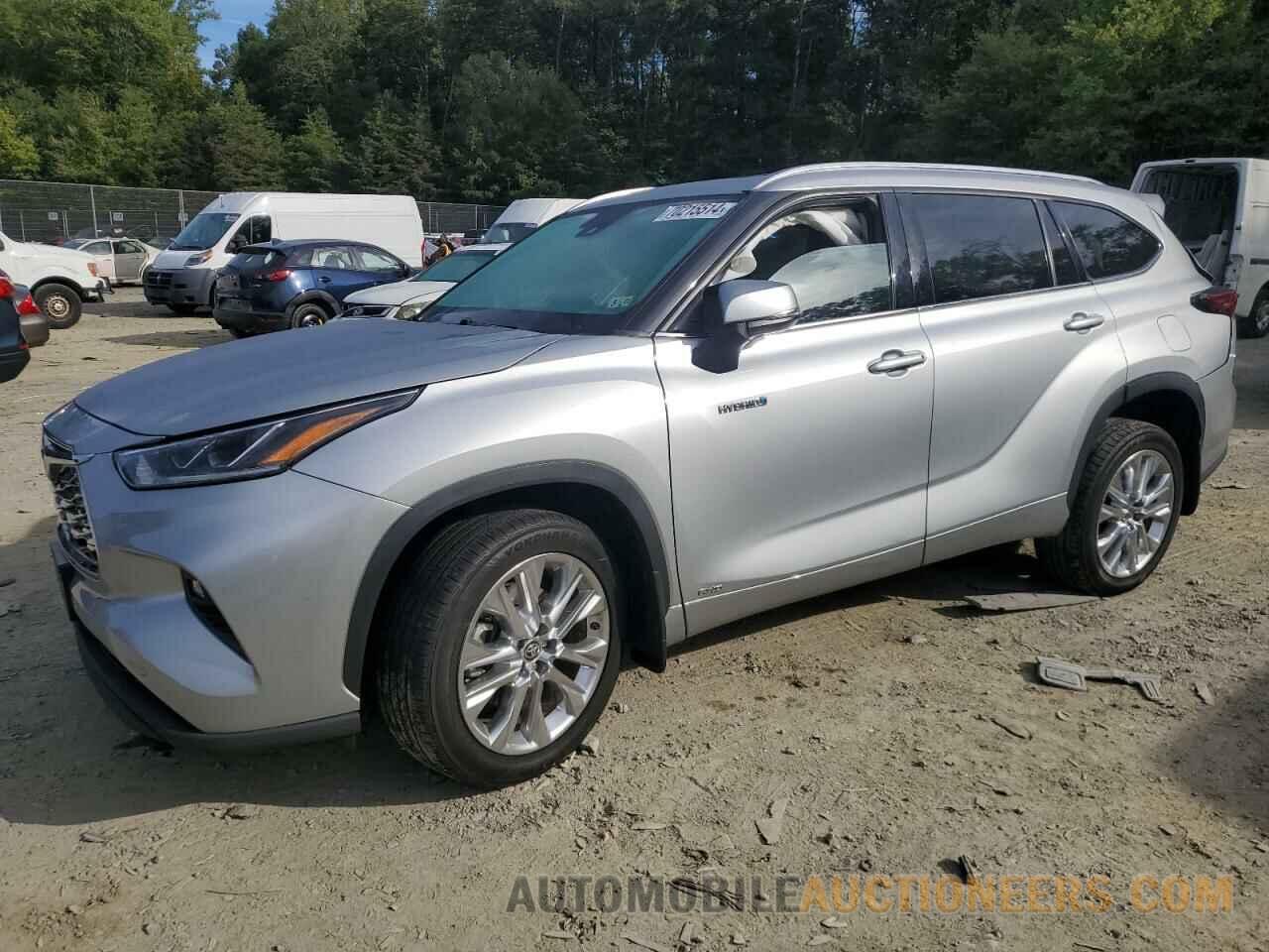 5TDDBRCH2MS527011 TOYOTA HIGHLANDER 2021