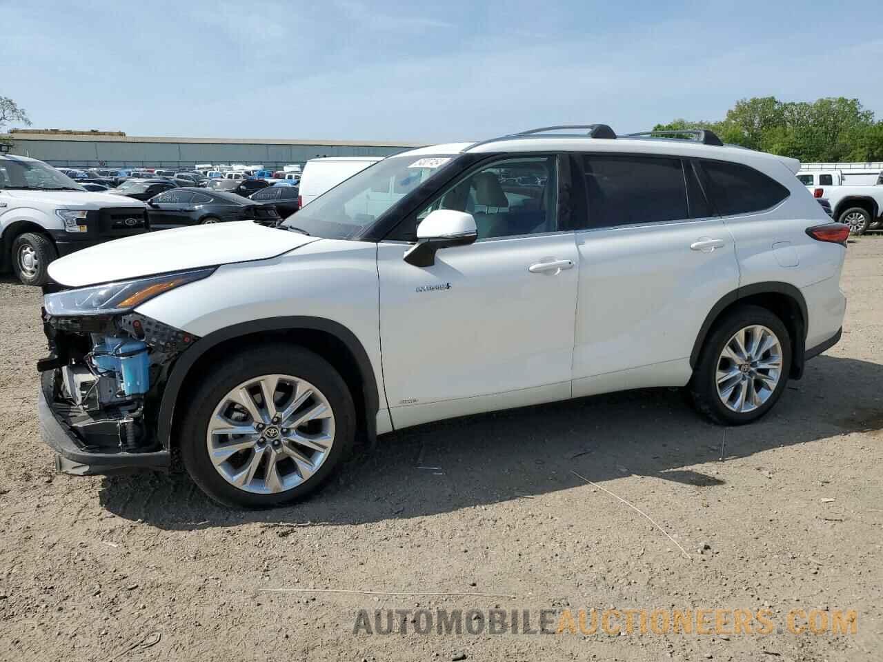 5TDDBRCH3MS051898 TOYOTA HIGHLANDER 2021