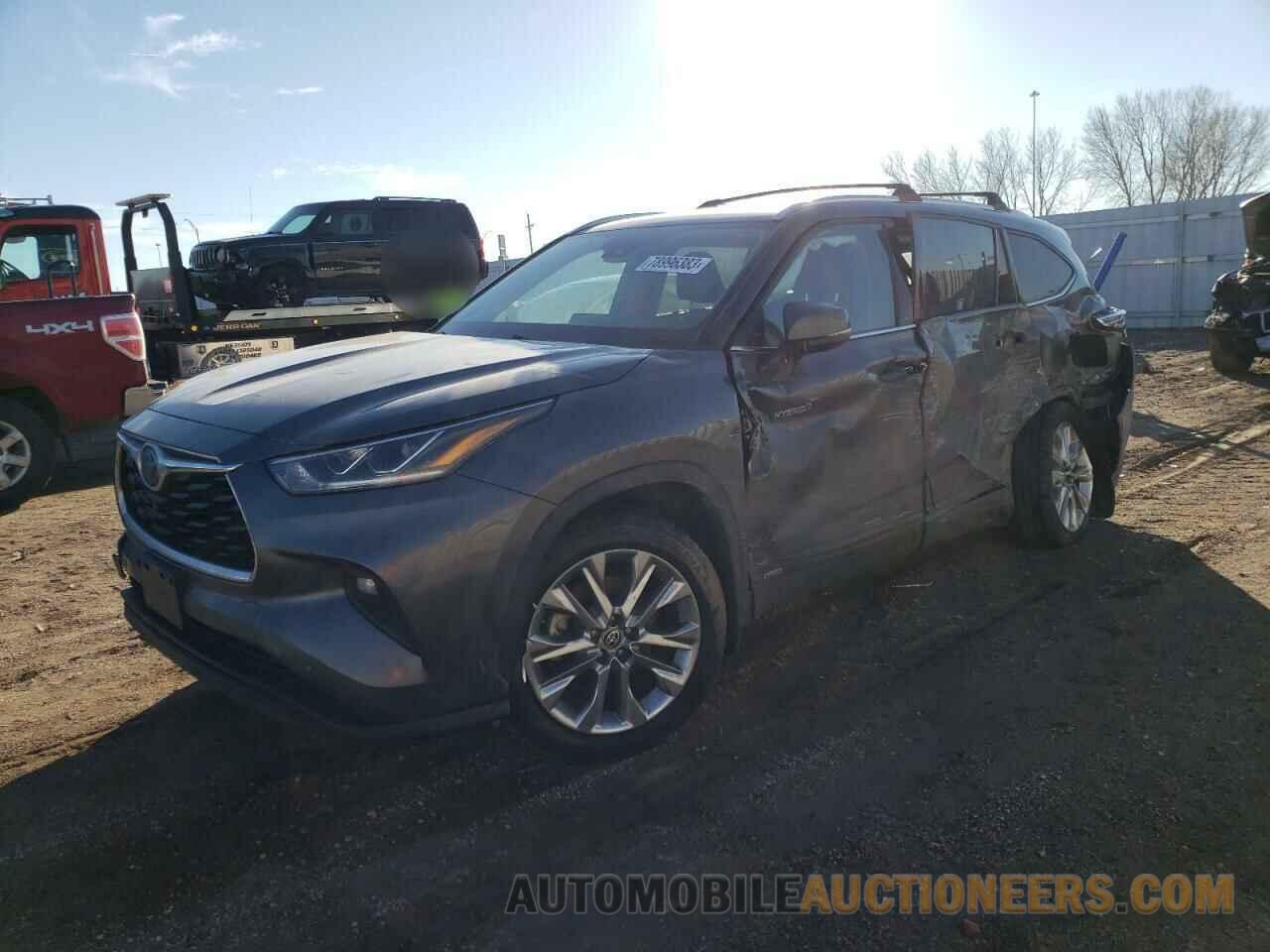 5TDDBRCH5MS530484 TOYOTA HIGHLANDER 2021