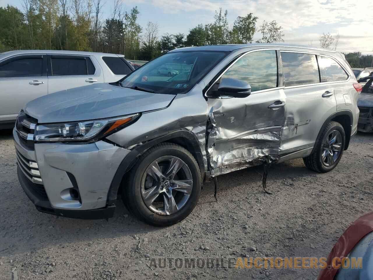 5TDDGRFH4JS048310 TOYOTA HIGHLANDER 2018