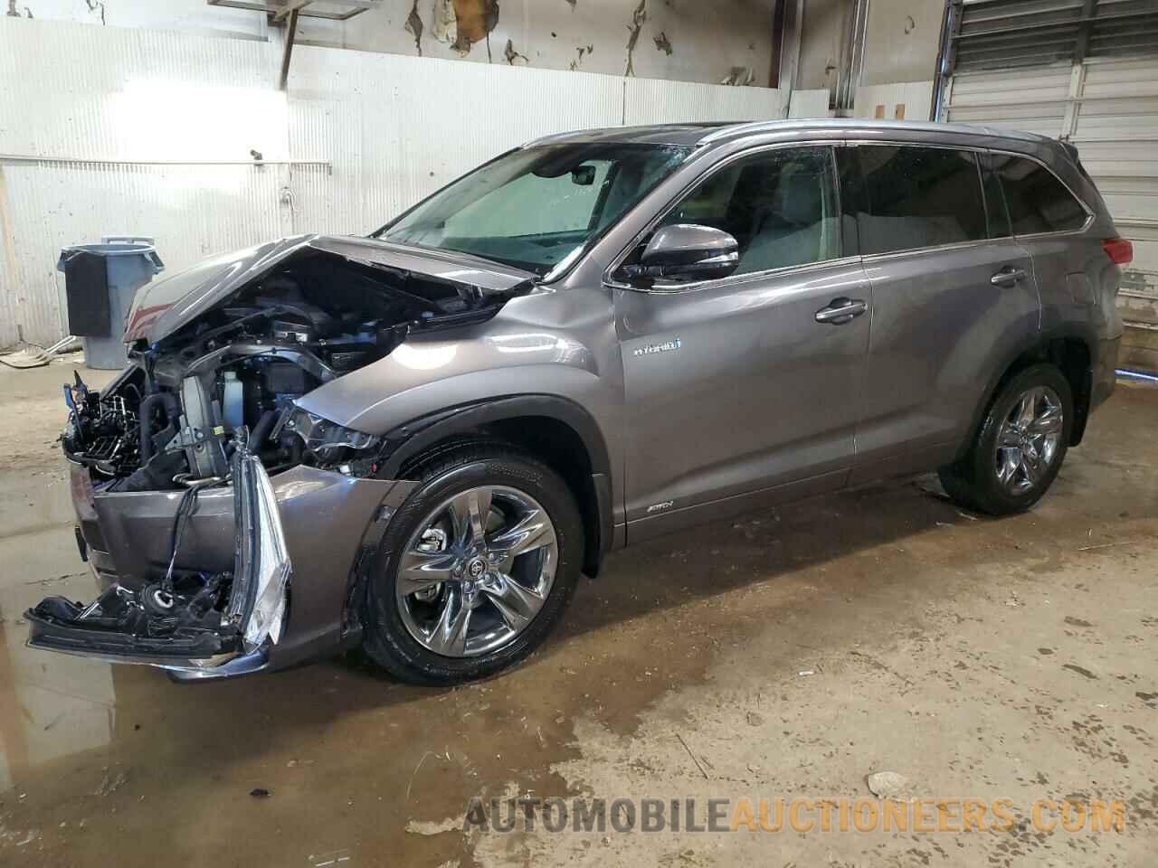 5TDDGRFH8HS022724 TOYOTA HIGHLANDER 2017