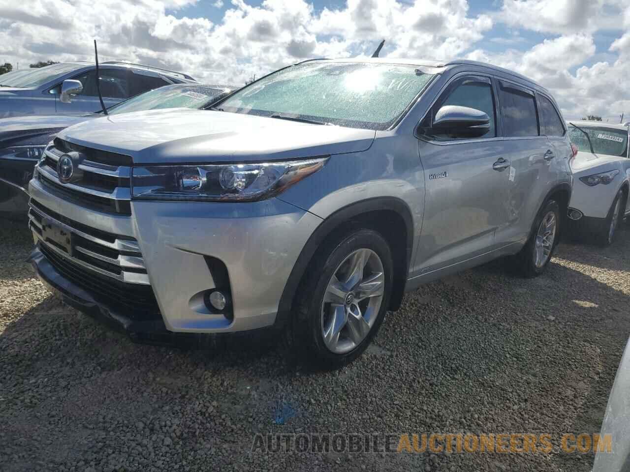 5TDDGRFH8HS024330 TOYOTA HIGHLANDER 2017