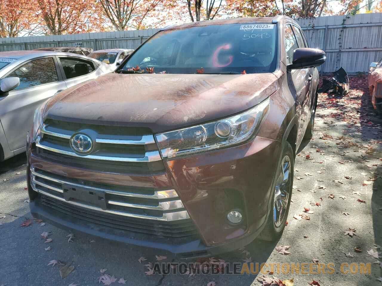 5TDDGRFHXHS025043 TOYOTA HIGHLANDER 2017