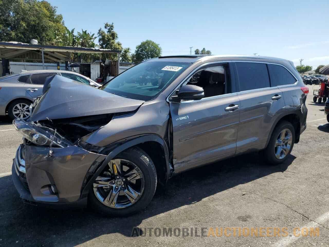 5TDDGRFHXHS029979 TOYOTA HIGHLANDER 2017