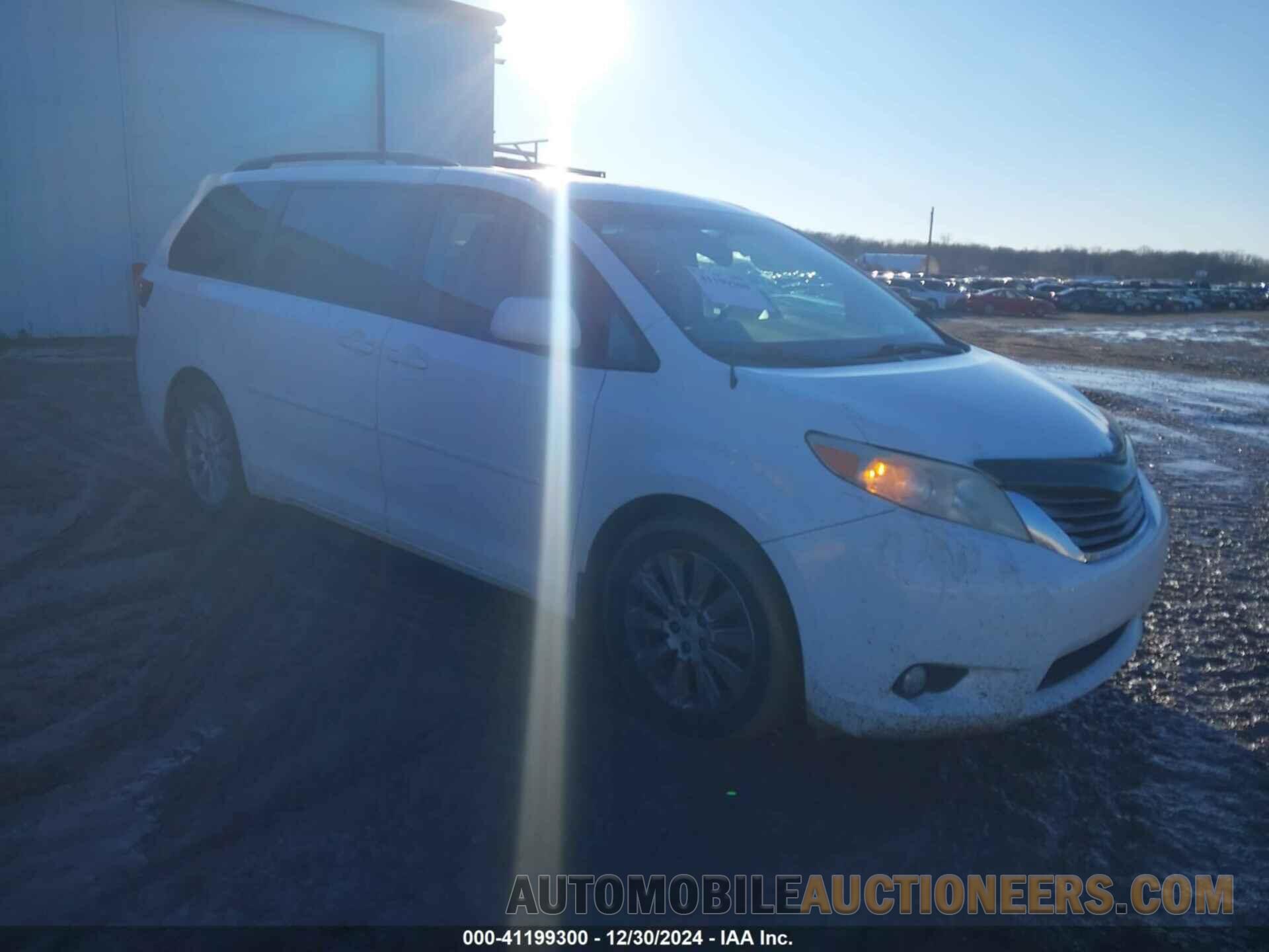 5TDDK3DC4CS042464 TOYOTA SIENNA 2012