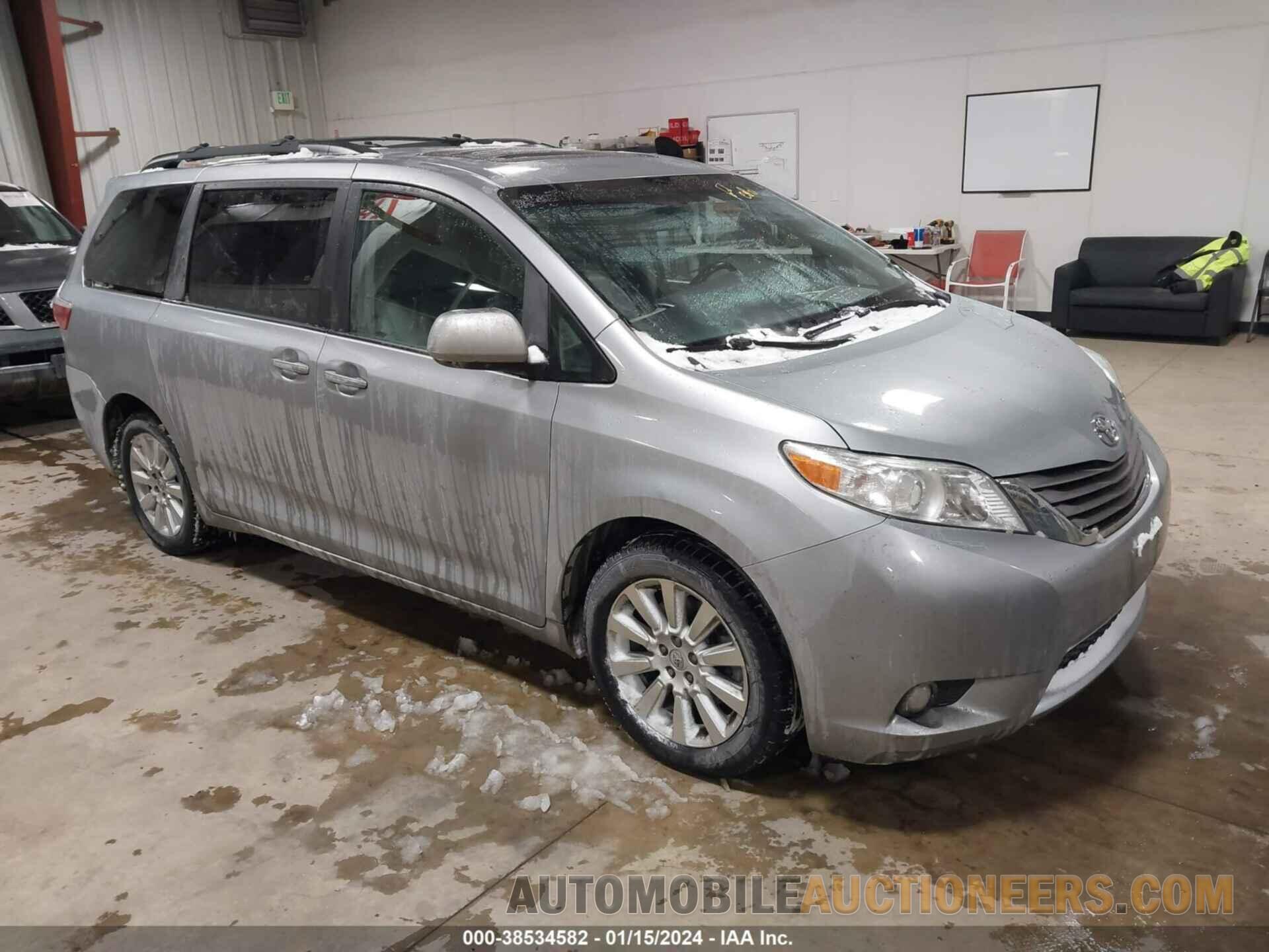 5TDDK3DC4FS112131 TOYOTA SIENNA 2015