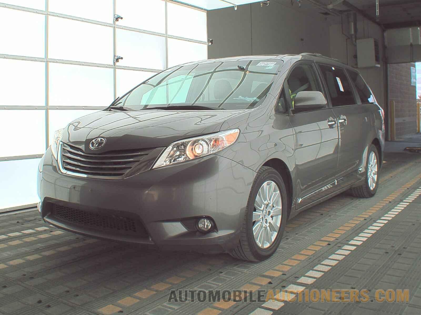 5TDDK3DC4FS122772 Toyota Sienna 2015